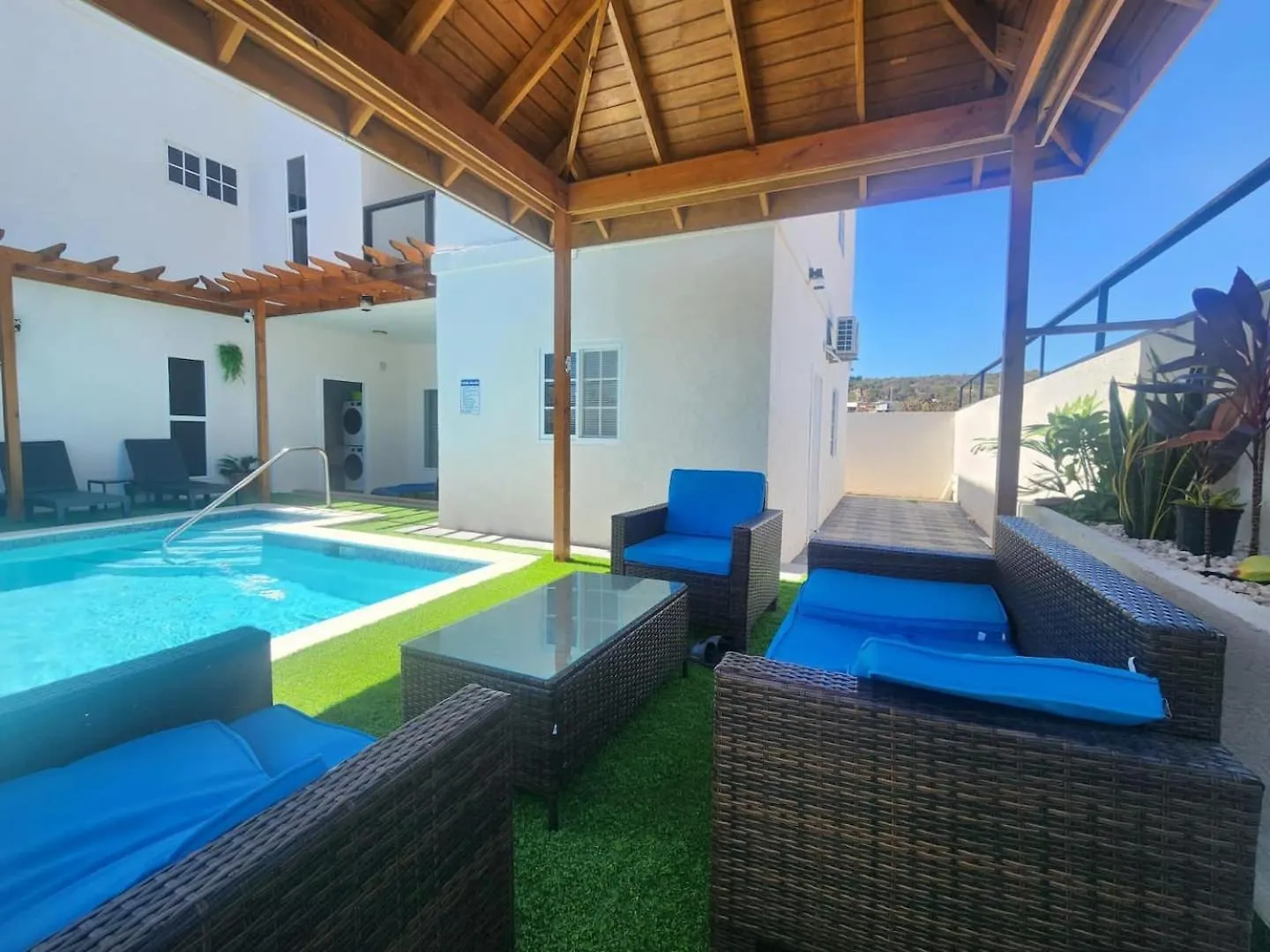 Luxurious 6 Bed Villa Wown Pool بورتمور 0*,