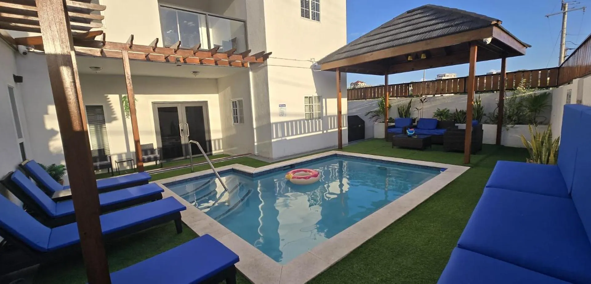 Luxurious 6 Bed Villa Wown Pool بورتمور 0*,  جامايكا