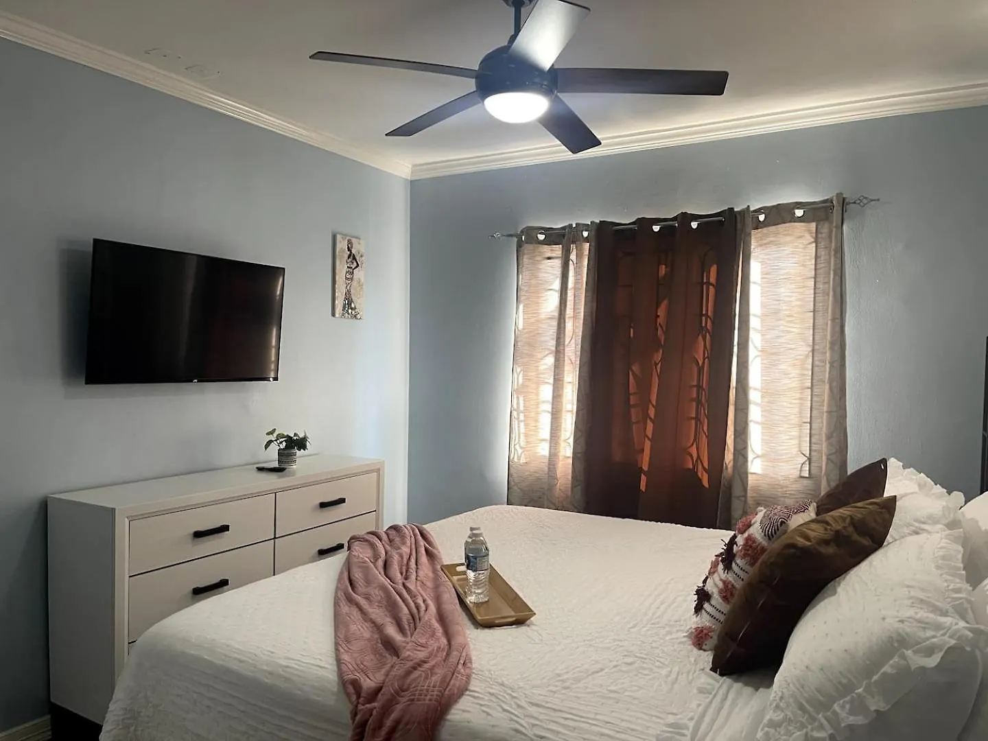 Luxurious 6 Bed Villa Wown Pool Portmore Jamaica