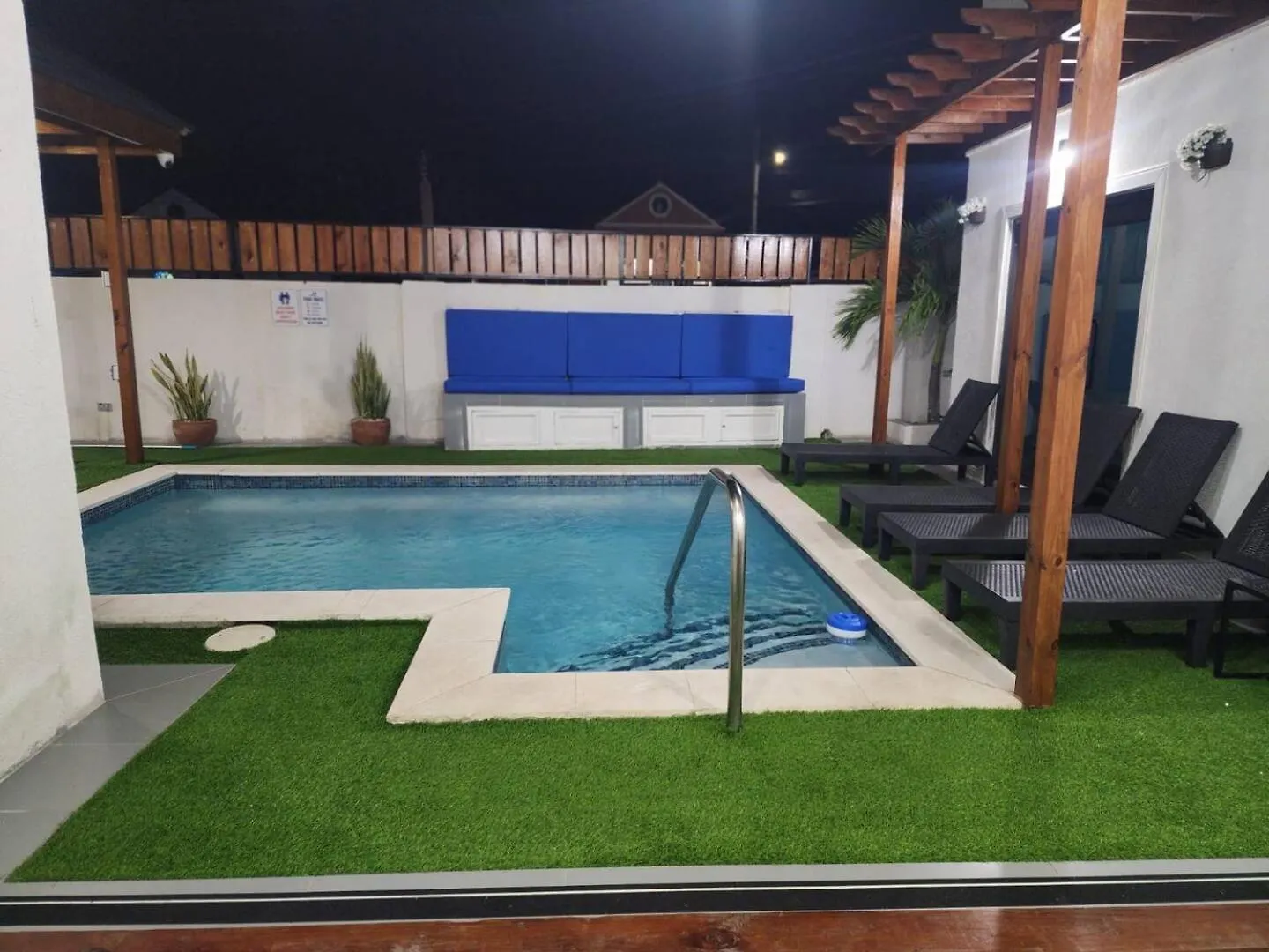 Luxurious 6 Bed Villa Wown Pool Portmore Jamaica