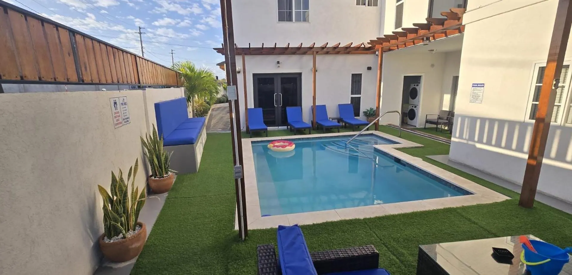 Luxurious 6 Bed Villa Wown Pool Portmore Casa de hóspedes