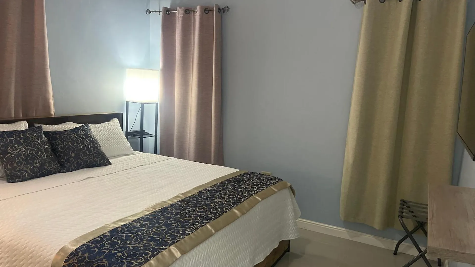 Luxurious 6 Bed Villa Wown Pool Portmore Casa de hóspedes